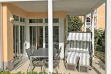 Balkon mit Strandkorb