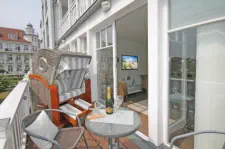 Balkon mit Strandkorb